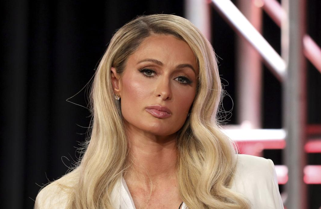 Paris Hilton: “Düşük bel kotlar geri dönmeli”